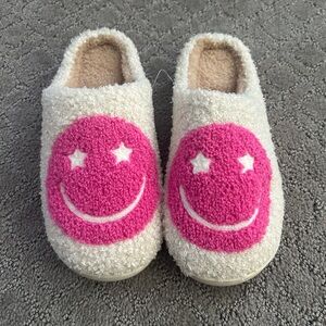 Plush slipper ladies small (5-6)